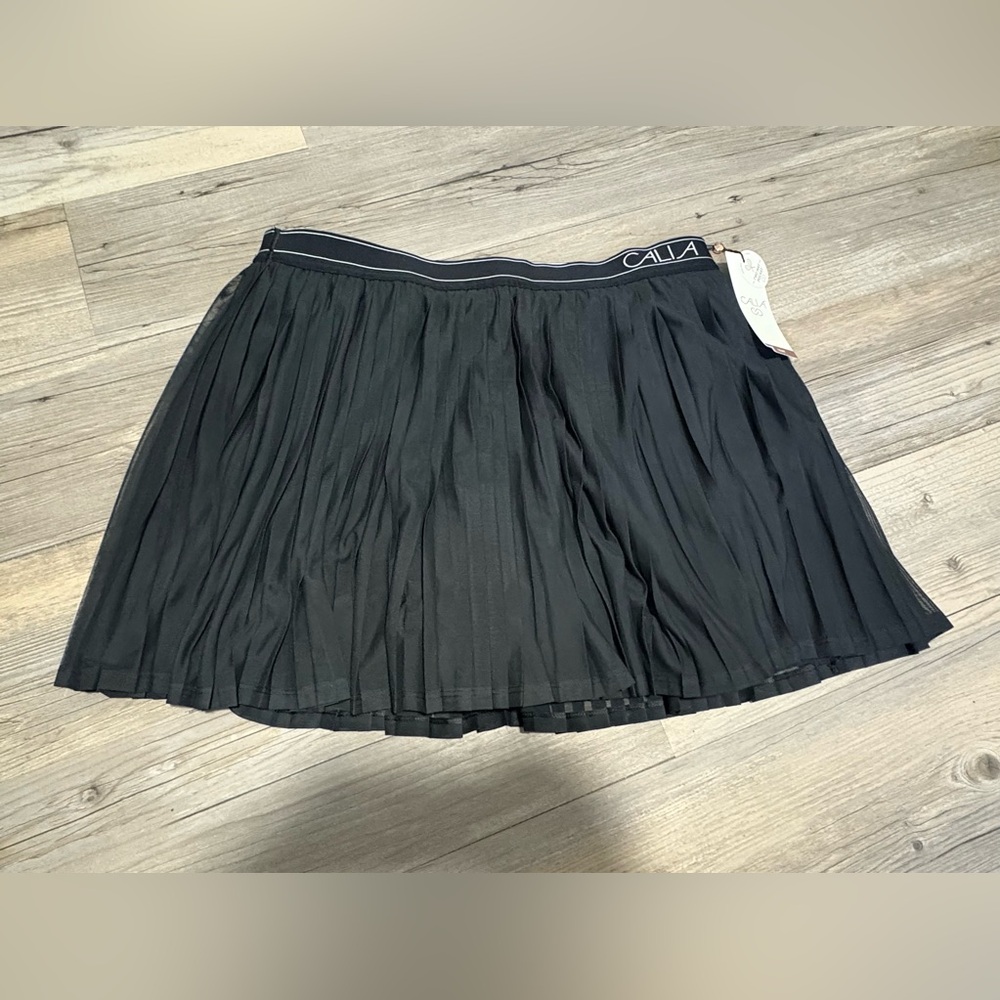 CALIA by Carrie Underwood Black Pleated Skort